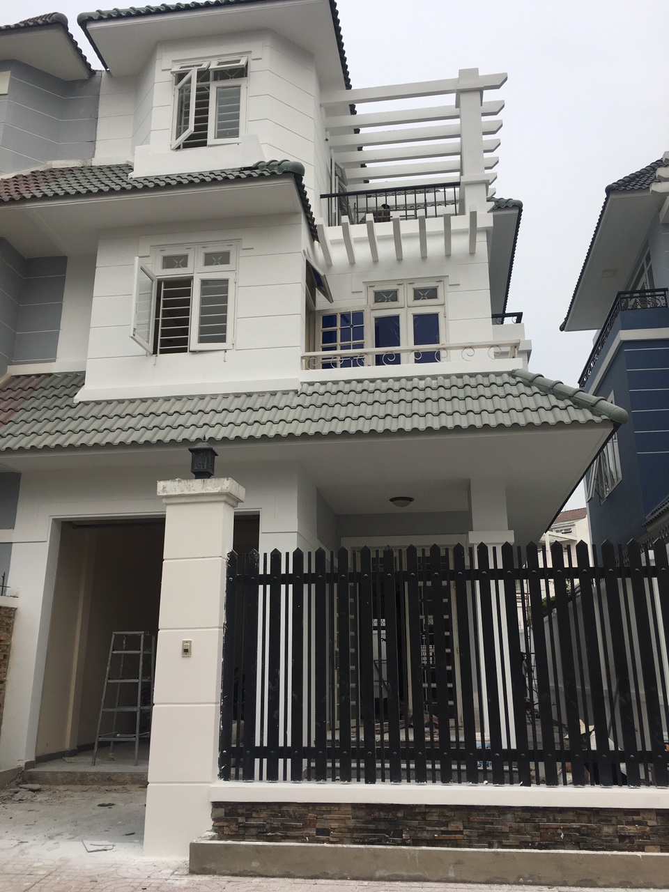 Bán biệt thự siong lập Quận 9